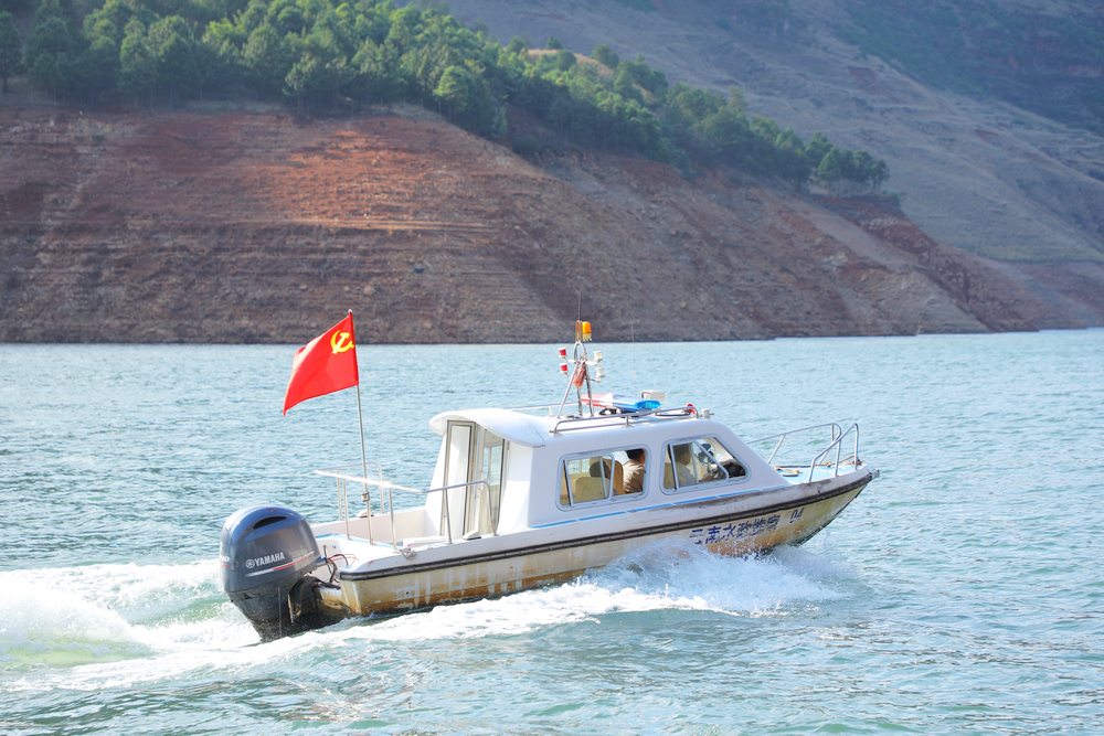 牛欄江-滇池補水工程德澤水庫庫區(qū)日常巡查與水質監(jiān)測.jpg