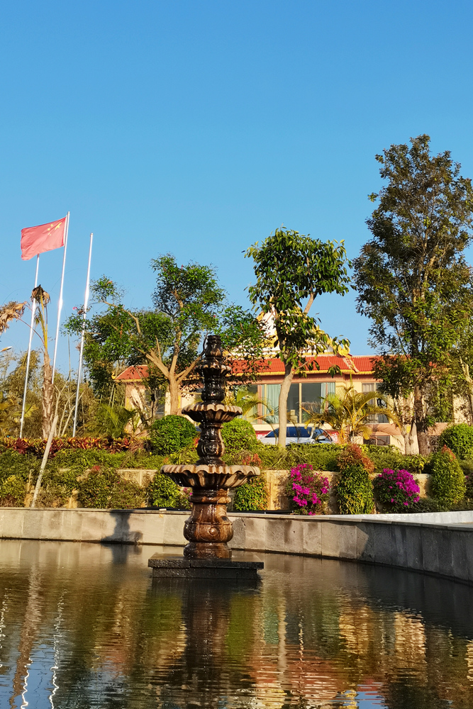 【發(fā)現(xiàn)建設一線的春景】春意濃濃的勐遮水廠2- 水投公司 布圖.jpg